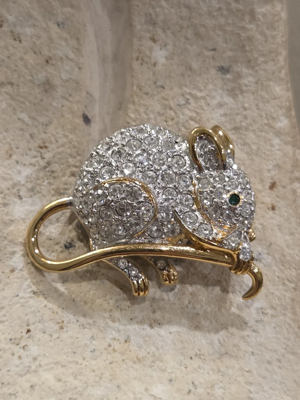 Vintage Carolee Gold and Clear Crystal Mouse Brooch with Green Eye 1